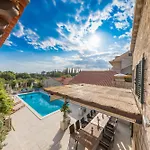 Villa Luxury With A Swimming Pool Mocici, Dubrovnik - 14900 Čilipi