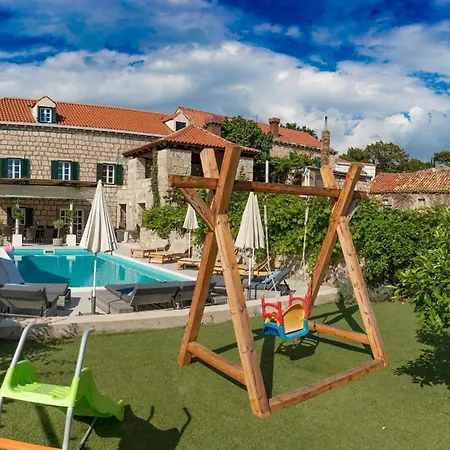 Luxury With A Swimming Pool Mocici, Dubrovnik - 14900 Чилипи