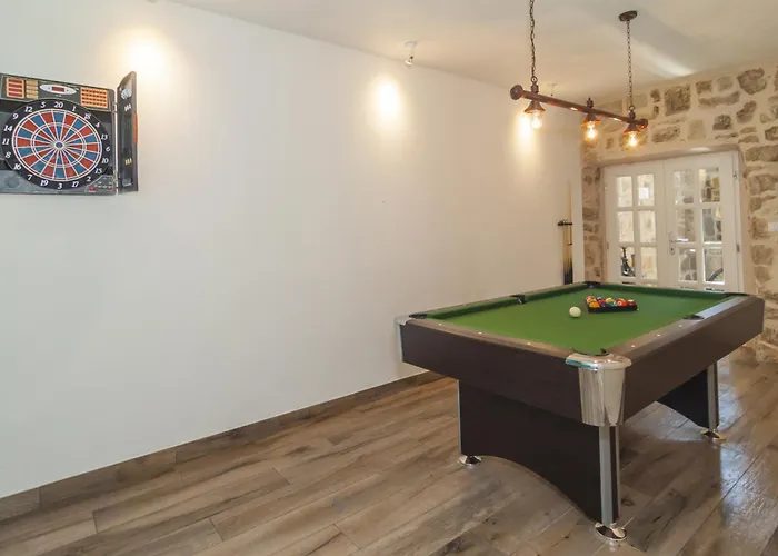 Luxury With A Swimming Pool Mocici, Dubrovnik - 14900 *